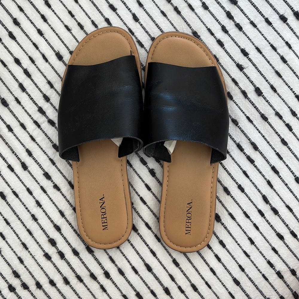 Merona black sandals